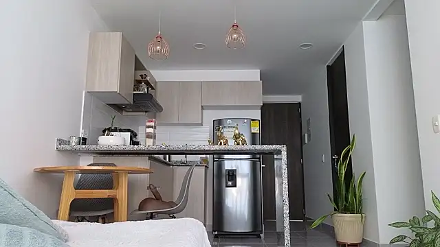 Anna Joness online show from March 6, 2026, 6:03 pm