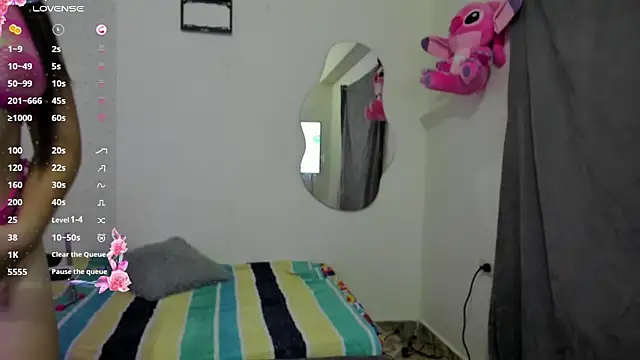 Snapshot of valery_smitd chatting on September 15, 2025, 5:30 am valery smitd online show from September 15, 2025, 5:30 am