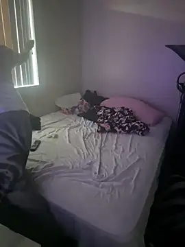 PeterGrandee online show from November 17, 2025, 8:13 pm