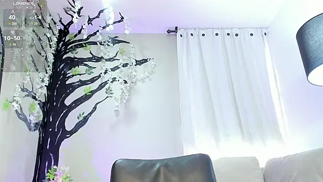 Snapshot of Paula_Desousa chatting on October 25, 2025, 8:31 pm Paula Desousa online show from October 25, 2025, 8:31 pm