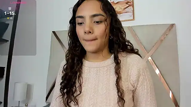 carolynne18 online show from October 13, 2025, 12:18 pm