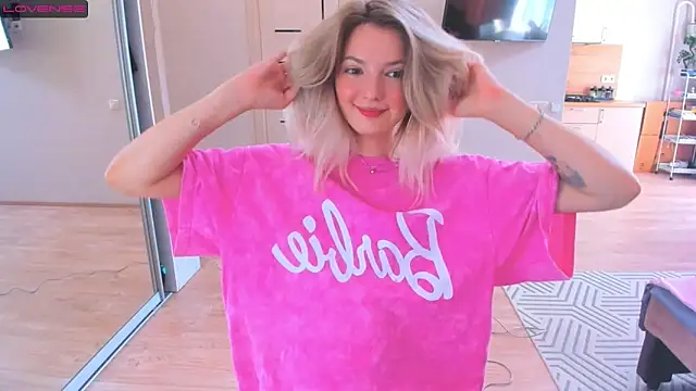 liloneforyou online show from October 3, 2025, 10:28 am