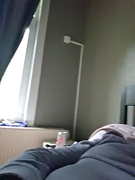 Snapshot of adriaan1975 chatting on September 25, 2025, 12:33 pm adriaan1975 online show from September 25, 2025, 12:33 pm