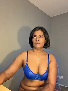 RoseMelanie online show from April 8, 2026, 6:37 am