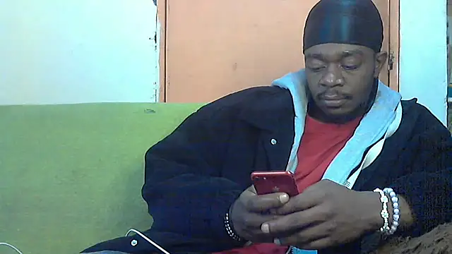Snapshot of BIGDICKMULLAH chatting on October 19, 2025, 12:08 pm BIGDICKMULLAH online show from October 19, 2025, 12:08 pm