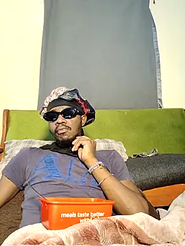 Snapshot of BIGDICKMULLAH chatting on April 30, 2026, 2:24 pm BIGDICKMULLAH online show from April 30, 2026, 2:24 pm