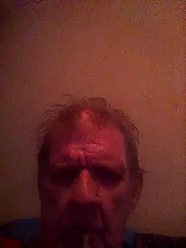 Snapshot of cmagic9 chatting on September 28, 2025, 5:53 pm cmagic9 online show from September 28, 2025, 5:53 pm