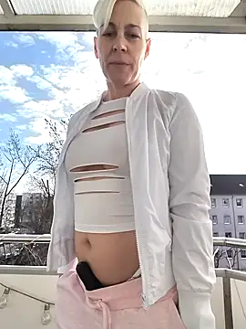 DarleenHot online show from February 10, 2026, 1:21 pm