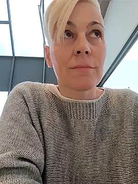 DarleenHot online show from February 13, 2025, 3:14 pm