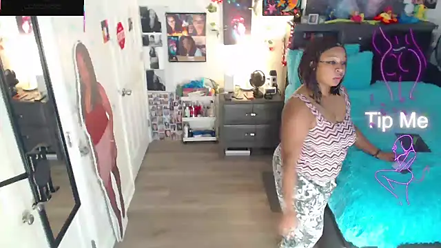 temptressbeauty24 online show from October 23, 2025, 9:24 pm