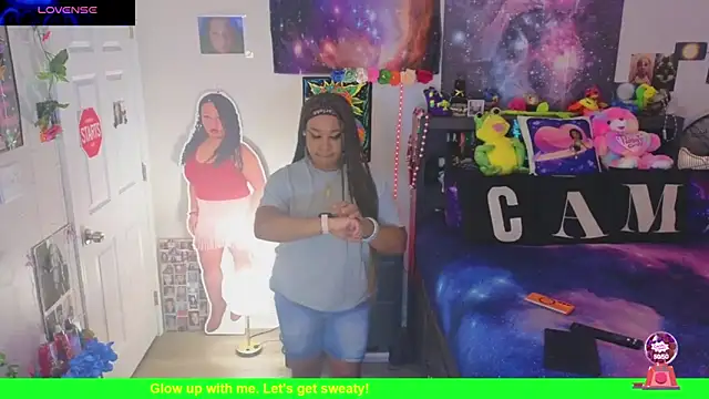 Snapshot of temptressbeauty24 chatting on February 20, 2026, 11:28 pm temptressbeauty24 online show from February 20, 2026, 11:28 pm