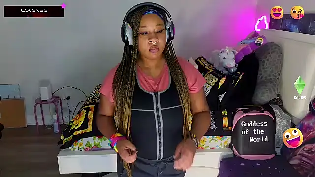 Snapshot of temptressbeauty24 chatting on February 22, 2025, 8:42 pm temptressbeauty24 online show from February 22, 2025, 8:42 pm