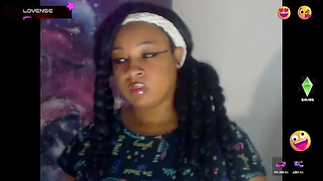 Snapshot of temptressbeauty24 chatting on February 14, 2025, 4:15 am temptressbeauty24 online show from February 14, 2025, 4:15 am