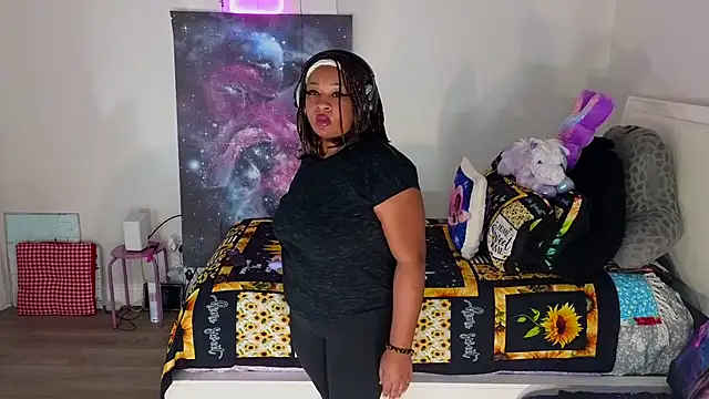 Snapshot of temptressbeauty24 chatting on February 10, 2025, 4:19 am temptressbeauty24 online show from February 10, 2025, 4:19 am