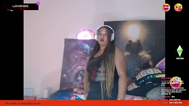 Snapshot of temptressbeauty24 chatting on February 7, 2025, 1:58 am temptressbeauty24 online show from February 7, 2025, 1:58 am
