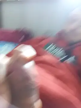 Snapshot of emrehliug12 chatting on December 10, 2024, 4:17 pm emrehliug12 online show from December 10, 2024, 4:17 pm