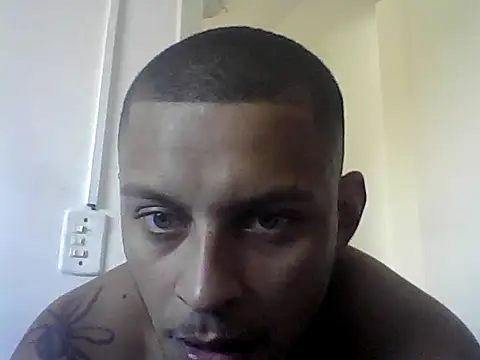 Snapshot of emrehliug12 chatting on February 6, 2026, 3:52 pm emrehliug12 online show from February 6, 2026, 3:52 pm