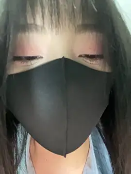 Asia-Lynn online show from April 28, 2026, 11:14 am
