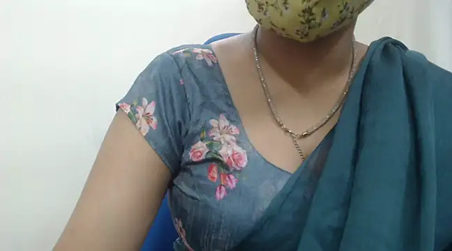 Lovely Siri 23 online show from March 4, 2025, 8:02 am