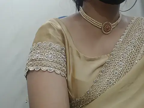 Lovely Siri 23 online show from April 11, 2026, 8:23 pm