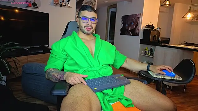 Michael Diamond online show from November 27, 2025, 2:45 am