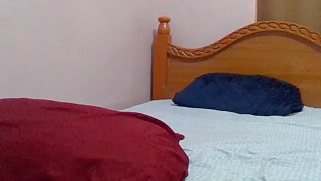 sweet-fancy online show from March 19, 2026, 12:38 pm