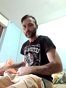 coppiasenzacensura online show from September 24, 2025, 9:27 am