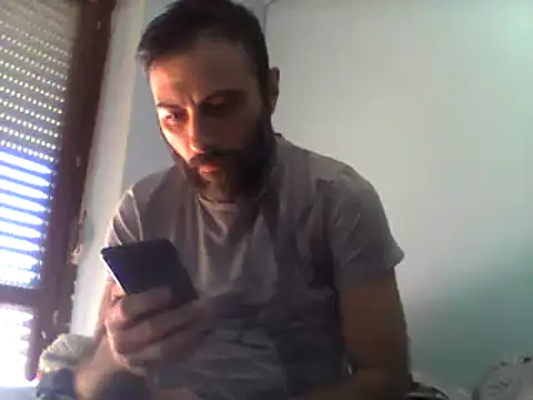 coppiasenzacensura online show from December 16, 2024, 10:50 am