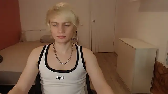 Snapshot of Oliver_sweet_ chatting on February 26, 2026, 1:27 am Oliver sweet online show from February 26, 2026, 1:27 am