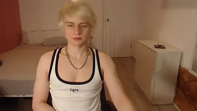 Snapshot of Oliver_sweet_ chatting on February 5, 2026, 2:07 am Oliver sweet online show from February 5, 2026, 2:07 am