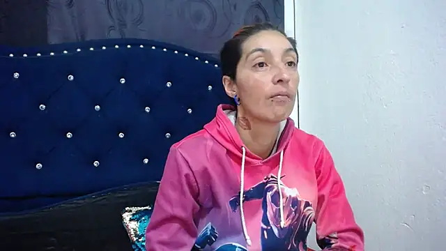 anyu1306 online show from January 23, 2025, 12:19 pm