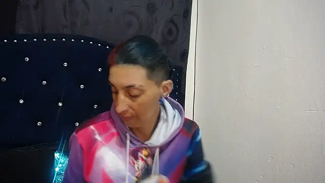 anyu1306 online show from February 13, 2025, 10:54 pm