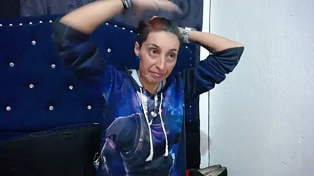 anyu1306 online show from February 23, 2025, 5:45 am