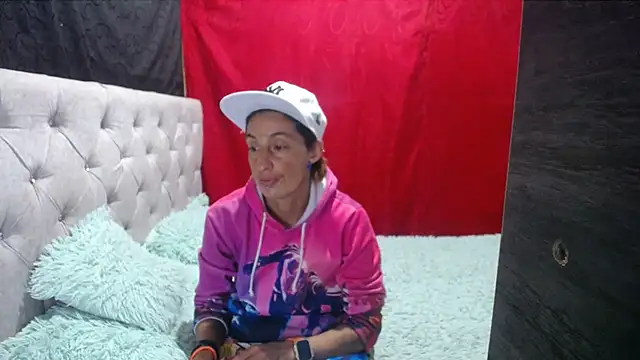 anyu1306 online show from October 9, 2025, 10:43 pm