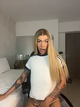 Snapshot of Miss_sagitario chatting on November 26, 2025, 12:05 pm Miss sagitario online show from November 26, 2025, 12:05 pm