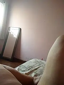 loiradiva29 online show from January 7, 2025, 7:59 pm