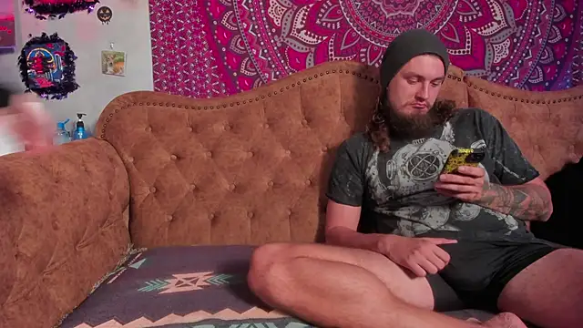 MasterrKittyy online show from December 4, 2025, 5:06 am