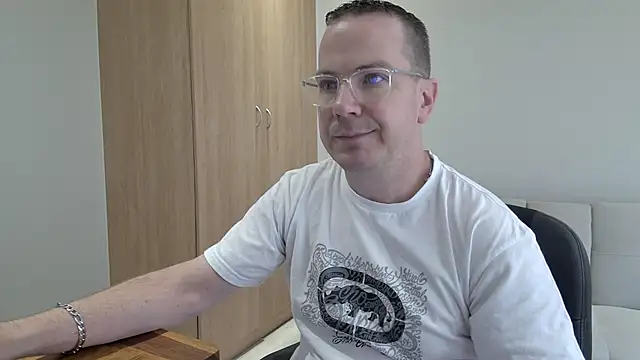 BrettJ81 online show from February 22, 2026, 11:45 am