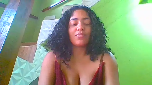 savanahottie online show from July 24, 2026, 2:46 pm