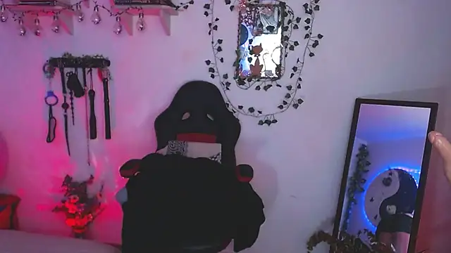 Eve Blue77 online show from April 8, 2026, 1:40 am