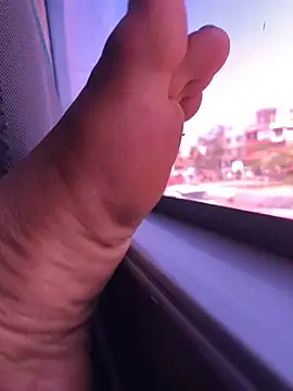 kvr27 online show from November 22, 2025, 1:21 pm