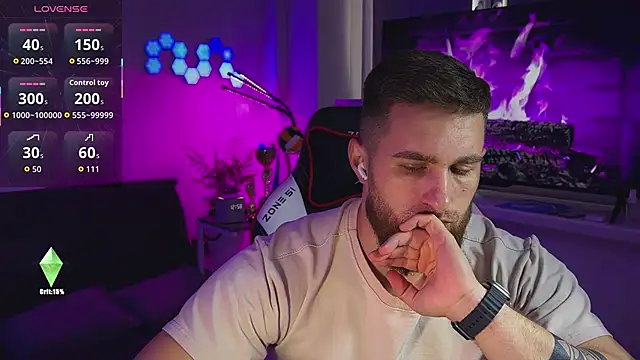 Snapshot of Sweeet__boy chatting on April 15, 2026, 9:59 am Sweeet boy online show from April 15, 2026, 9:59 am