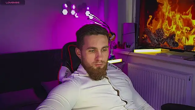 Snapshot of Sweeet__boy chatting on April 1, 2026, 12:39 pm Sweeet boy online show from April 1, 2026, 12:39 pm