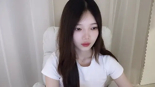 Doki-- online show from March 2, 2025, 5:52 pm