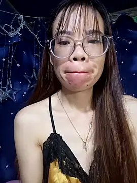   Mai-love19   online show from October 14, 2025, 10:53 pm