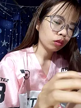   Mai-love19   online show from April 9, 2026, 8:20 am