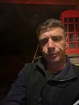 Snapshot of DillPie chatting on November 11, 2025, 7:47 am DillPie online show from November 11, 2025, 7:47 am