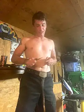 Snapshot of DillPie chatting on September 10, 2025, 2:43 am DillPie online show from September 10, 2025, 2:43 am