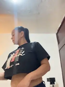 Snapshot of sofia_xxx02 chatting on April 1, 2026, 12:06 pm sofia xxx02 online show from April 1, 2026, 12:06 pm