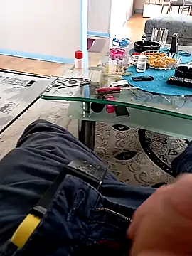 Snapshot of Affenarsch81 chatting on March 15, 2025, 2:55 pm Affenarsch81 online show from March 15, 2025, 2:55 pm